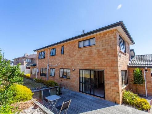 27 Glen Bay Close, Pinehill