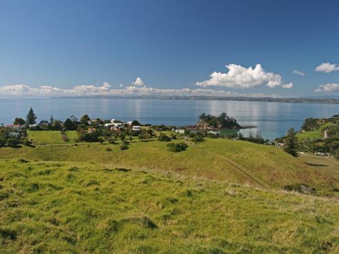 33 South Pacific Road, Rakino Island