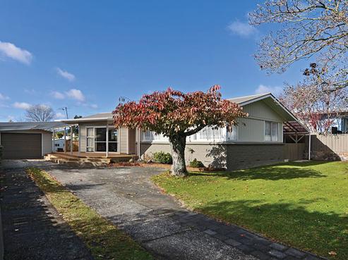 69 Pandora Avenue, Sunnybrook