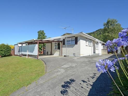 1/15 Harvard Grove, Totara Park