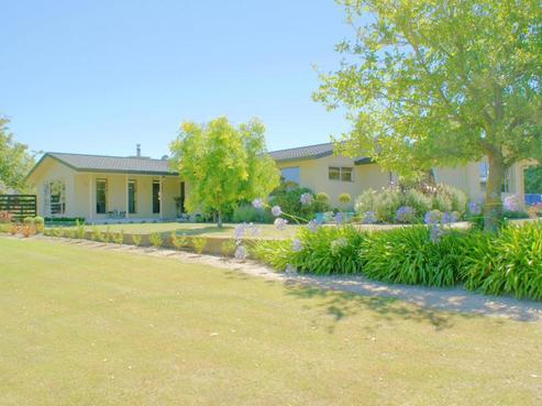 252 Watershed Road, Bunnythorpe