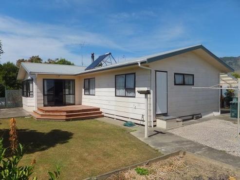 70 Abel Tasman Drive, Takaka