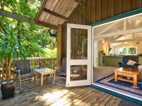 89 Woodlands Park Road, Titirangi