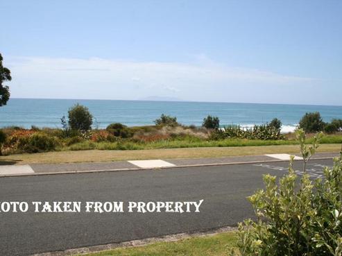 4 Kon Tiki Road, Whiritoa