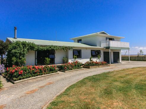 242 Mount Biggs Road, Halcombe