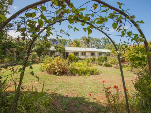 1541 State Highway 14, Maungatapere