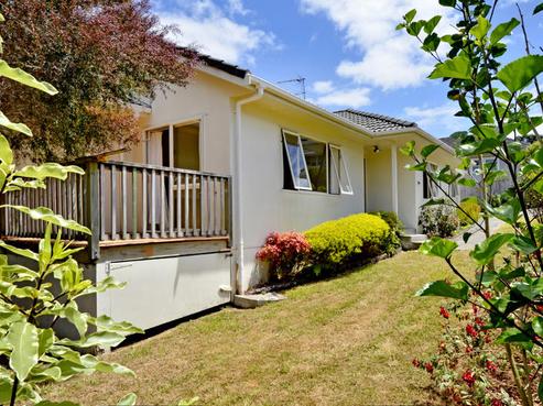 25A Alamein Avenue, Belmont