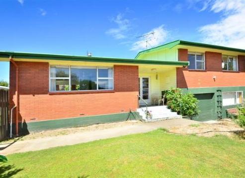 16 Bidston Street, Outram