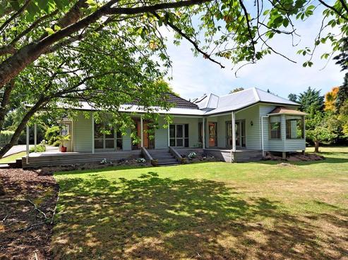 112 Eders Road, Woodend