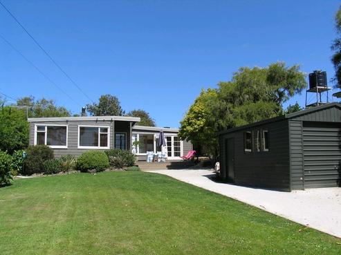 86 Grimness Street, Karitane