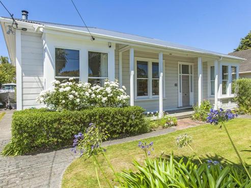 2B Hautana Square, Woburn