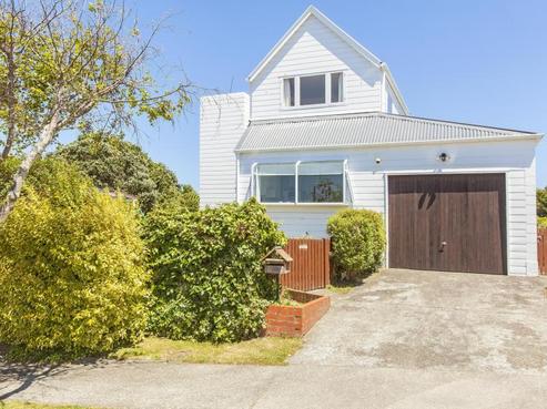 10 Lone Tree Grove, Kelson