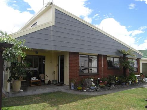 2/50A Avenue Road, Greenmeadows