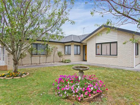 3 Woodcroft Way, Pukekohe