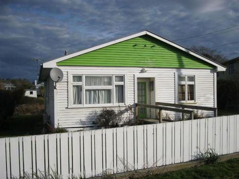 36 Ryley Street, Owaka