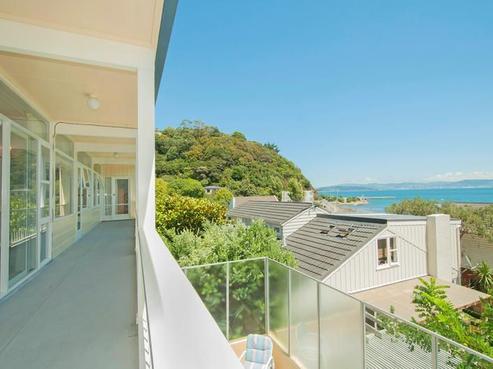 7 Taumaru Avenue, Lowry Bay
