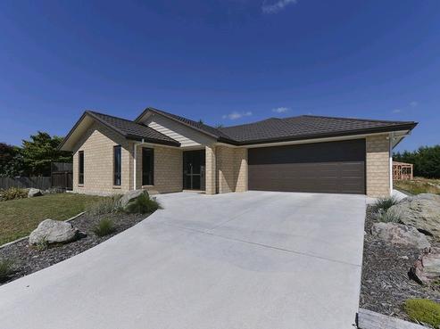 32H Robinson Avenue, Holdens Bay
