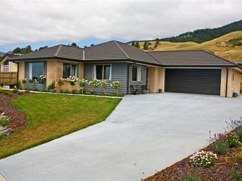 82 Chelsea Avenue, Richmond