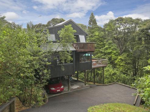 134 Laingholm Drive, Laingholm