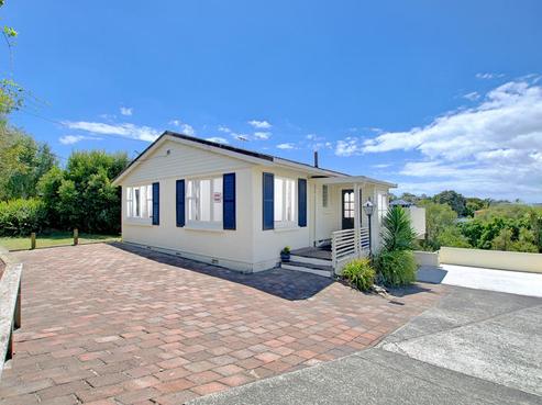 50 Parr Terrace, Castor Bay