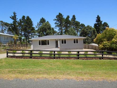 17 School House Lane, Paparoa
