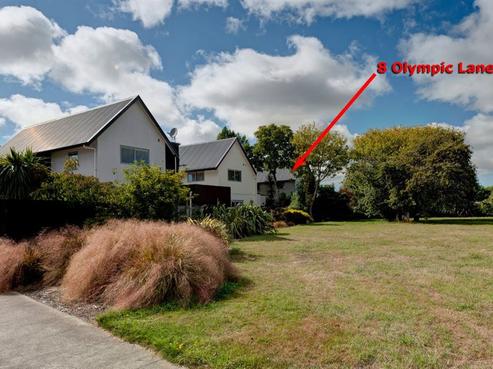 8 Olympic Lane, Edgeware