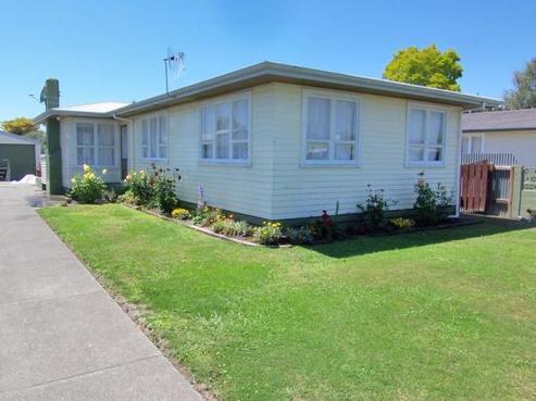 603 Kiwi Street, Camberley