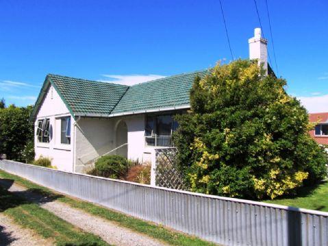 3 Naish Street, Balclutha