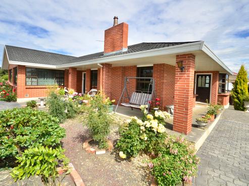233 Union Street, Milton