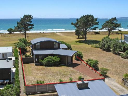 144 Sands Crescent, Matarangi