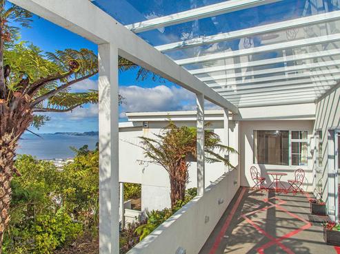 16 Te Whiti Grove, Korokoro