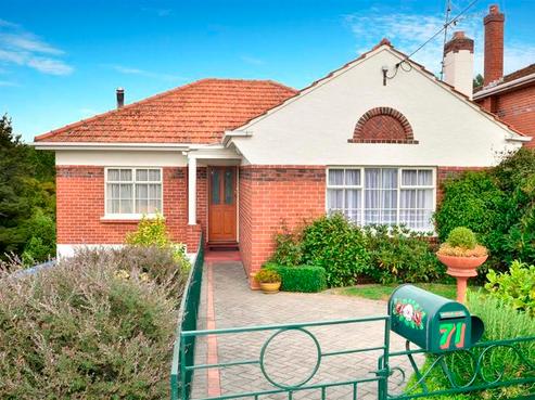 71 Preston Crescent, Belleknowes