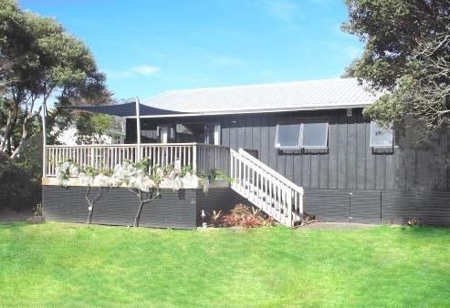 1 Stingray Crescent, Whiritoa