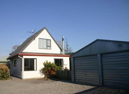 55A Main North Road, Woodend
