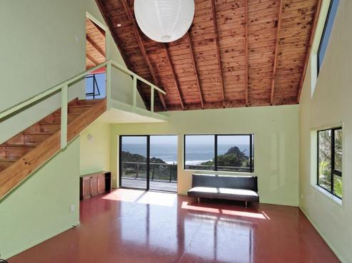 27 Piha Road, Piha