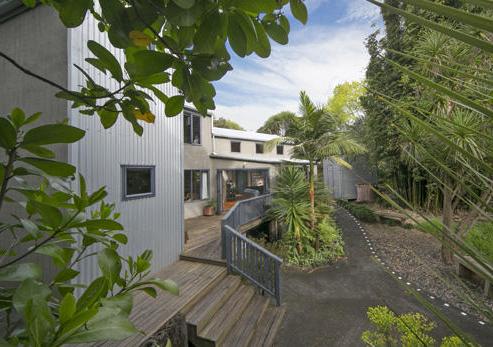 4 Atkinson Road, Titirangi