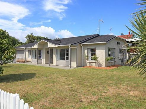 60 Manly Street, Paraparaumu Beach