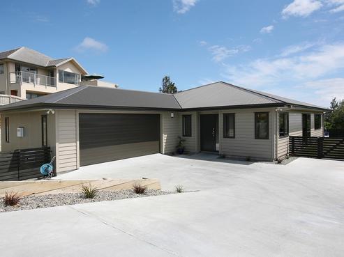 65 Karamea Street, Whalers Gate