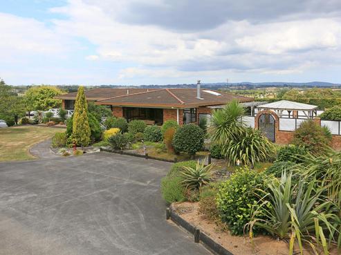 268 State Highway 16, Kumeu