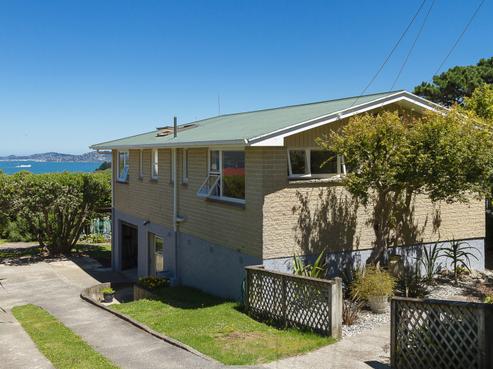 15 Taku Matenga Grove, Korokoro
