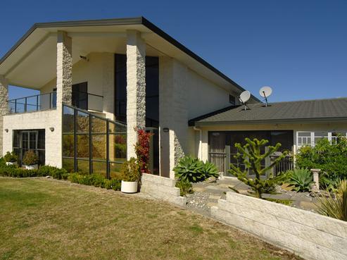 68A Kirton Drive, Riverstone Terraces