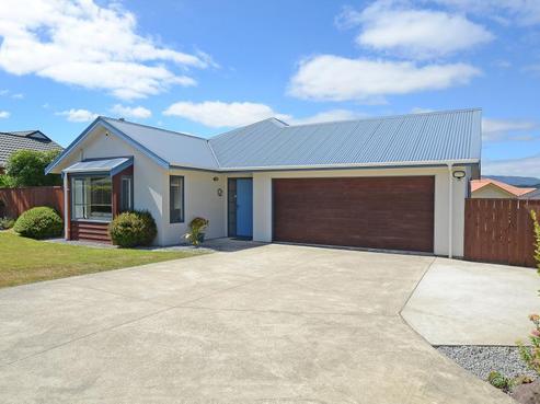 13 Ormrod Grove, Riverstone Terraces