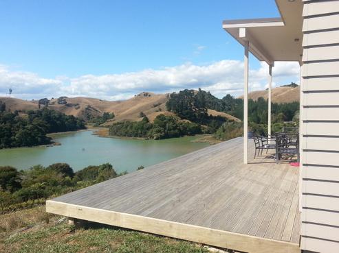 1208 Harbour Road, Oparau