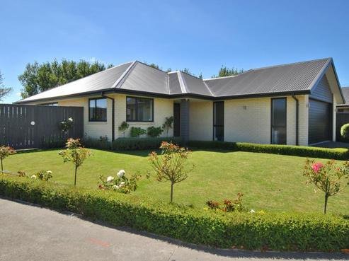 30 Millesimes Way, Yaldhurst