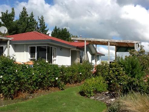 38 Junction Road West, Halcombe