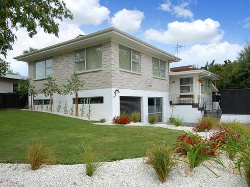 16 James Cook Street, Havelock North