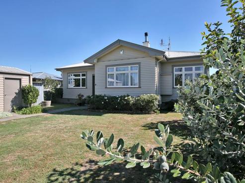 18 Hinton Road, Taradale