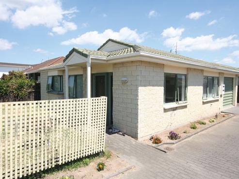 25D Herewini Street, Victoria