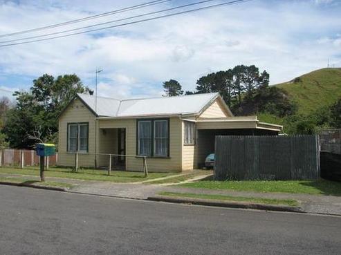 10 Ihupuku Street, Waitotara