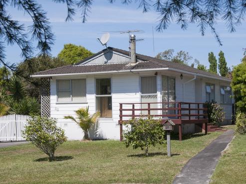53 Thornlow Street, Glendene